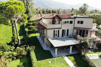 Immagine di copertina dell'inserzione BRESCIA ZONA S.BARTOLOMEO VILLA BIFAMILIARE