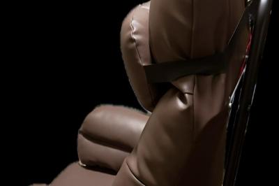 Immagine di copertina dell'inserzione Poltrona con rotelle per accesso spazi angusti