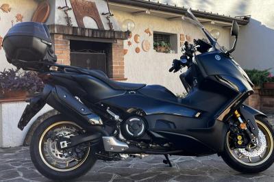 Immagine di copertina dell'inserzione Vendo T-Max 560