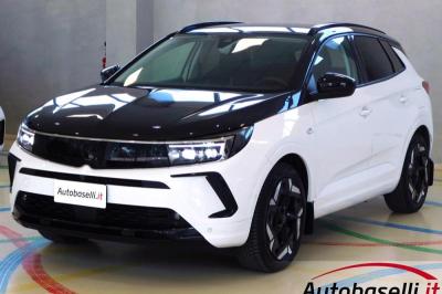 Immagine di copertina dell'inserzione OPEL GRANDLAND 1.6 PHEV GSe 4WD 300CV AUTOMATICA