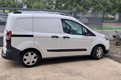 Immagine di copertina dell'inserzione FORD TRANSIT COURIER